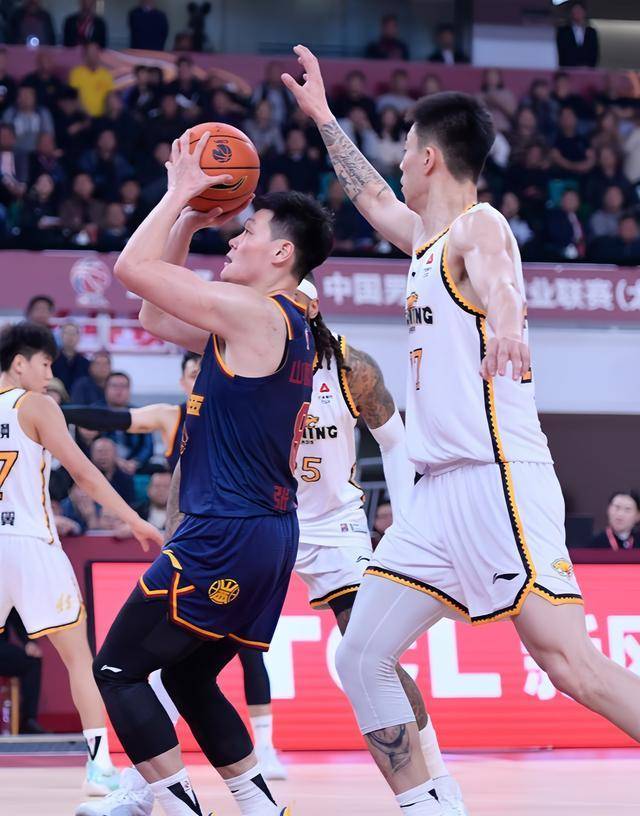  亚冠丨山东泰山vs横滨水手 -爱博体育