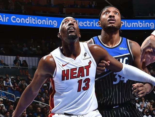 关于里程碑夜！奥兰多魔术篮板制胜，NBA常规赛国际比赛日刷纪录，气氛紧张，赛程密集仍需轮换的信息